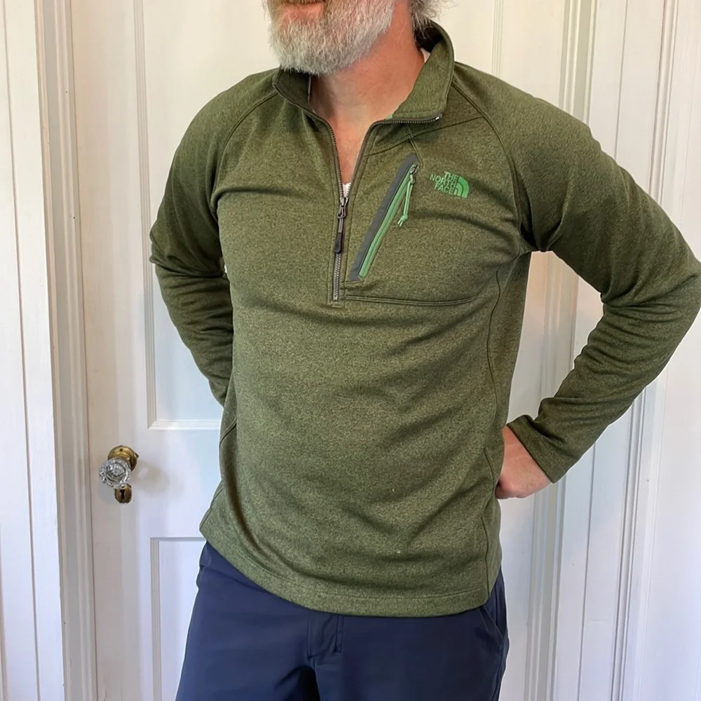 North Face Quarter Zip fleece moss green. 2 small spots on front Otherwise EUC - Picture 2 of 8
